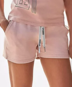 Bench. Relaxshorts mit dezentem Logoprint Grau, Altrosa, Schwarz