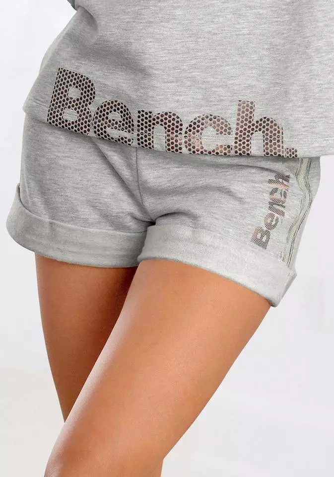 Bench. Relaxshorts mit gestreiftem Bund Apricot, Mint, Grau-meliert 1 Bench. Relaxshorts mit gestreiftem Bund Apricot, Mint, Grau-meliert