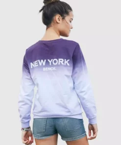 Bench. Sweatshirt weite Form mit großem Rückenprint