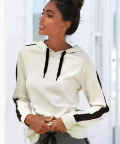 Bench. Kapuzensweatshirt mit Seitenstreifen und Kängurutasche Rosa-schwarz, Anthrazit-meliert-schwarz, Ecru-schwarz, Mint-schwarz 19 Bench. Kapuzensweatshirt mit Seitenstreifen und Kängurutasche Rosa-schwarz, Anthrazit-meliert-schwarz, Ecru-schwarz, Mint-schwarz -Bench Geschäft 33827094