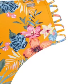 Bench. Highwaist-Bikini-Hose »Maui«, mit gekreuzten Zierbändern 7 Bench. Highwaist-Bikini-Hose »Maui«, mit gekreuzten Zierbändern -Bench Geschäft 34526249