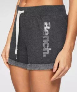 Bench. Shorts mit Tapestreifen und Logodruck in Metalloptik -Bench Geschäft 36850803