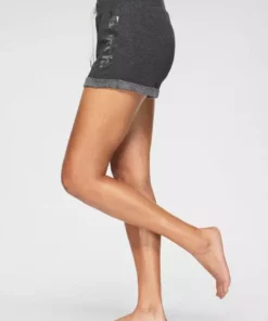 Bench. Shorts mit Tapestreifen und Logodruck in Metalloptik -Bench Geschäft 36851002