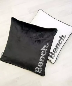 Bench. Dekokissen »Bench«, Kissenhülle mit Wendemotiv und Rundum-Paspel