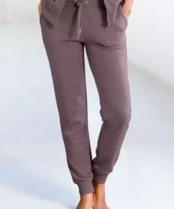 Bench. Loungehose mit aufgesetzten Taschen Mauve-meliert, Beige-meliert, Schwarz, Jeans-meliert 20 Bench. Loungehose mit aufgesetzten Taschen Mauve-meliert, Beige-meliert, Schwarz, Jeans-meliert -Bench Geschäft 7d4688e0 82fb 5667 ad96 49c0d592dc60