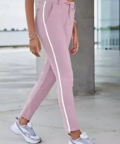 Bench. Jogger Pants mit sportlichen Seitenstreifen Schwarz, Mint, Altrosa