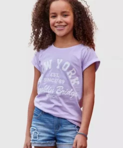 Bench. T-Shirt mit schönem Druck