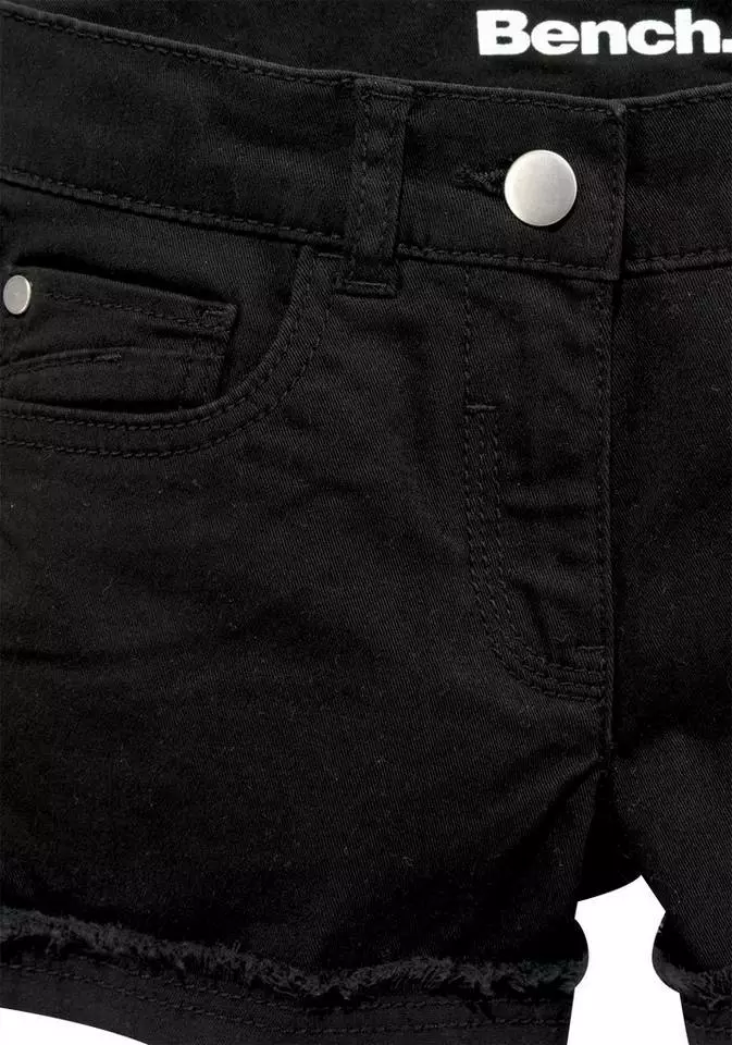 Bench. Shorts mit dezenten Abriebeffekten 3 Bench. Shorts mit dezenten Abriebeffekten – Bild 3