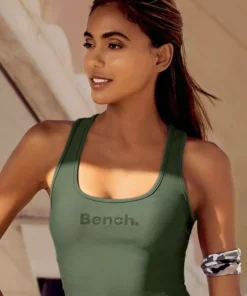 Bench. Crop-Top bauchfreies Crop-Top