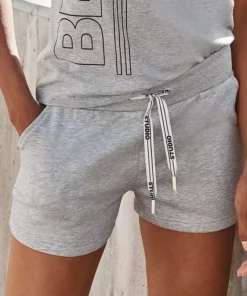 Bench. Relaxshorts mit dezentem Logoprint Grau, Altrosa, Schwarz -Bench Geschäft e5cfc6c6 db14 5fda 96c5 25dd8a12b6c0